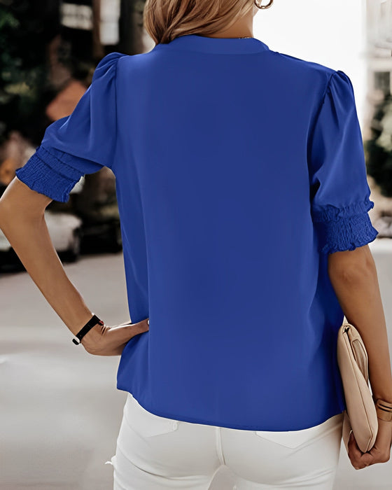 V-hals kortermet bluse