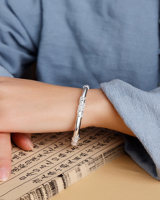 Armbånd med justerbart blomster