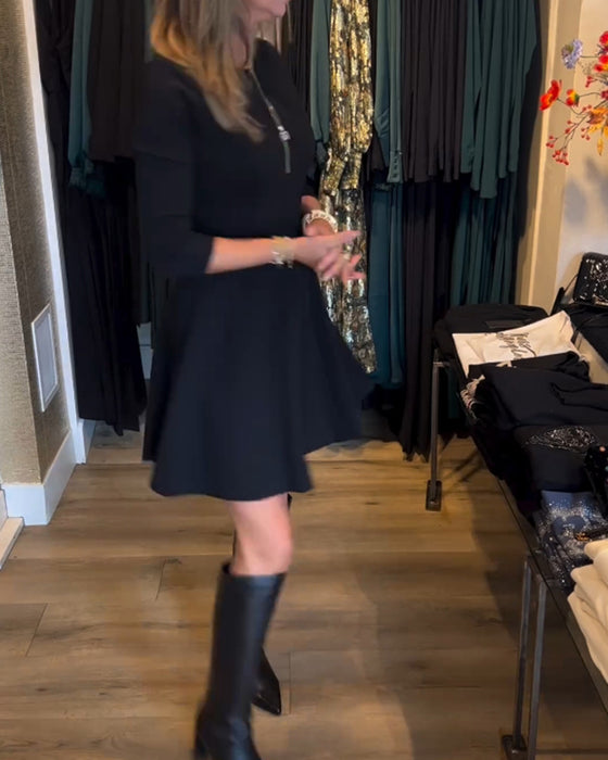 Ensfarget elegant kjole med glidelås