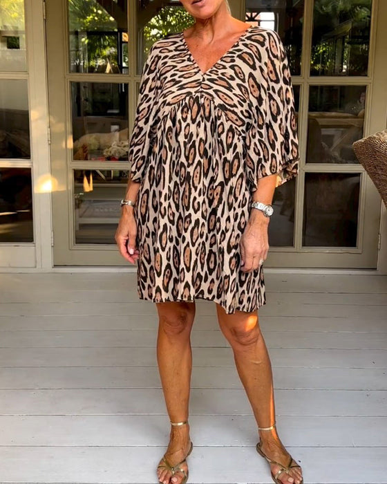 V-halset leopardkjole