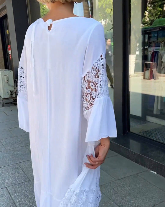 Blondekjole med rund hals