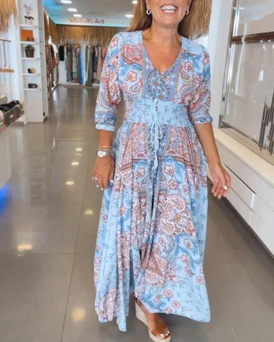 Feriekjole med V-hals og 3/4-ermet erme