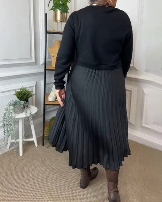 Elegant patchworkkjole med rund hals