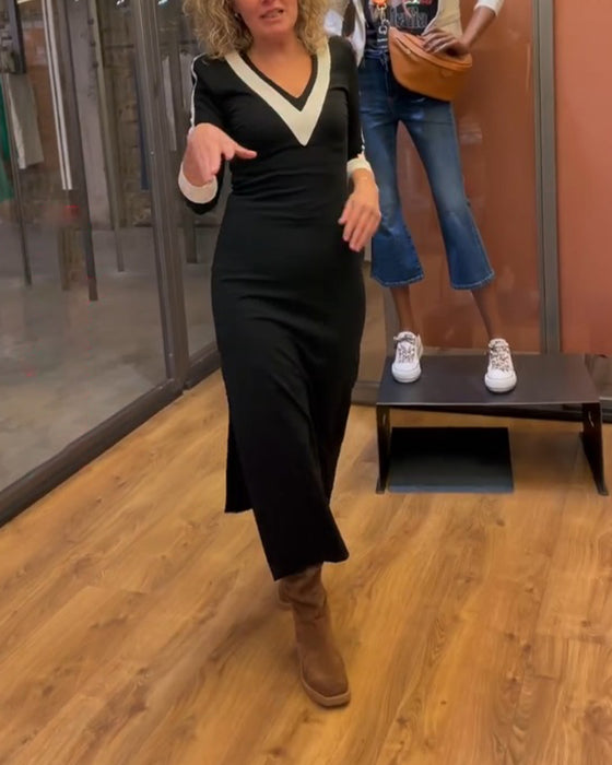 Kjole med V-hals og 3/4 ermer