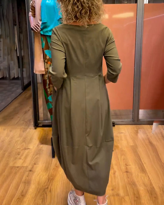 Rund hals 2/3-ermet kjole